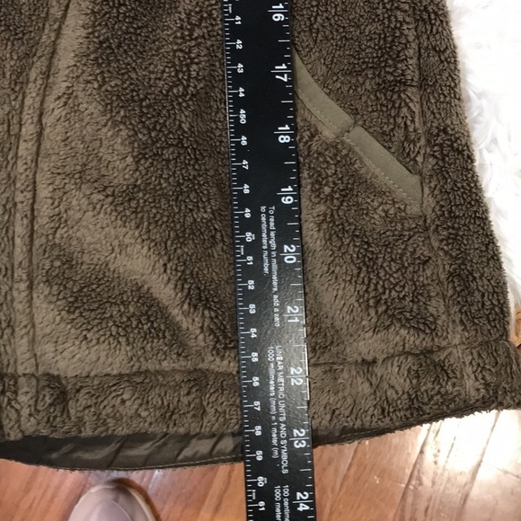 The North Face Brown Fuzzy Zip Up Jacket - Picture 9 of 9